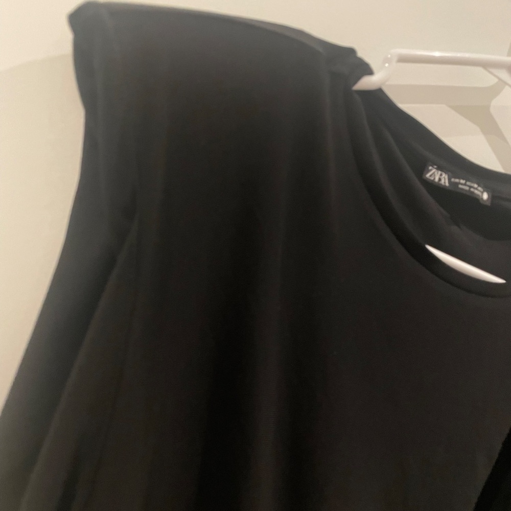 Zara's black sleeveless top size M for women- new without tags - Picture 9 of 9